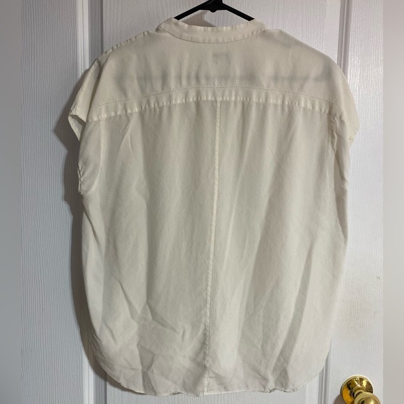 Club Monaco Silk Buttoned Sleeveless Lightweight Boxy White Blouse Size Medium - Picture 6 of 11